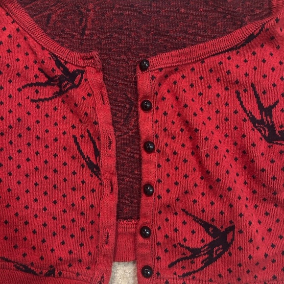 100% cotton Red Cropped Vintage Cardigan with Black Bird and Dot Print - Picture 5 of 8